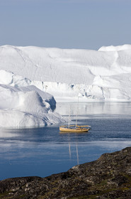 Schooner LA LOUISE sailing on west coast of Greenland.