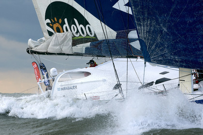 13_02455  2012 13 VENDEE GLOBE. Arrival in Les sables d'Olonne (