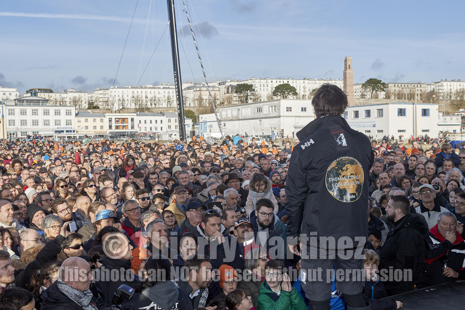 Single-handed sailing round the world record .
