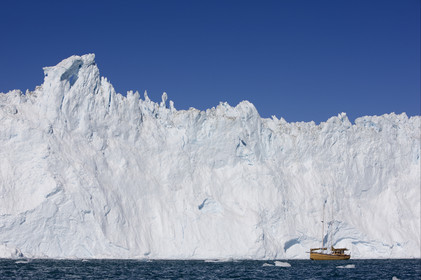Schooner LA LOUISE sailing on west coast of Greenland.