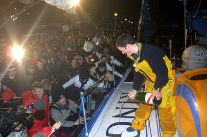 ©ThMartinez. Vendee Globe  finish. Sunday 11th February 2001..Ellen MacArthur (UK) KINGFISHER,24 years old celabrate her second place in Single hahnded race the world. Celebrate