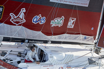 THM-15_62479_AZIMUT2016