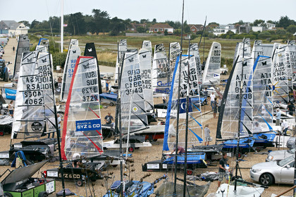 14_35000-2014 MOTH WORLDS Day1