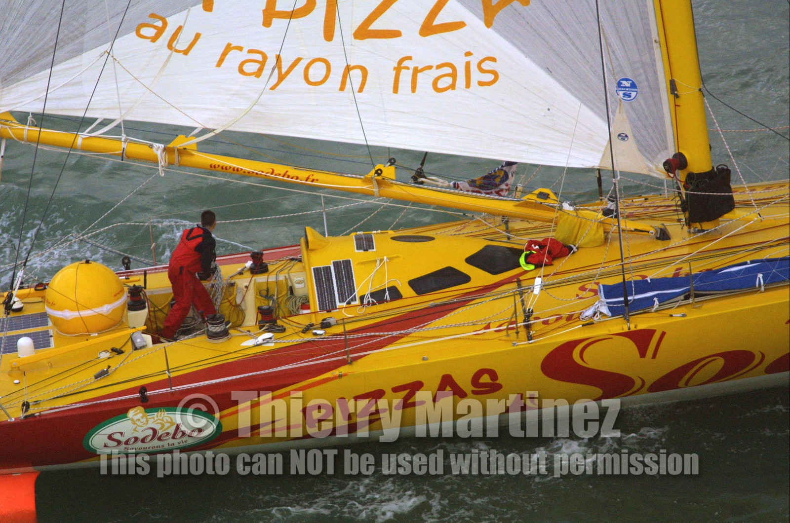 ©Thierry Martinez   Sea&Co.- Vendee Globe 2000 Start - Thursday november 9th .Les Sables d'Olonne (FRA).Thomas Coville (FRA) SODEBO   SAVOURONS LA VIE Open 60' n°25