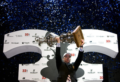 33rd  AMERICA'S CUP Valencia Spain, February 2010 - Defender:  ALINGHI (ALINGHI 5) vs Challenger : BMW Oracle Racing (USA 17)