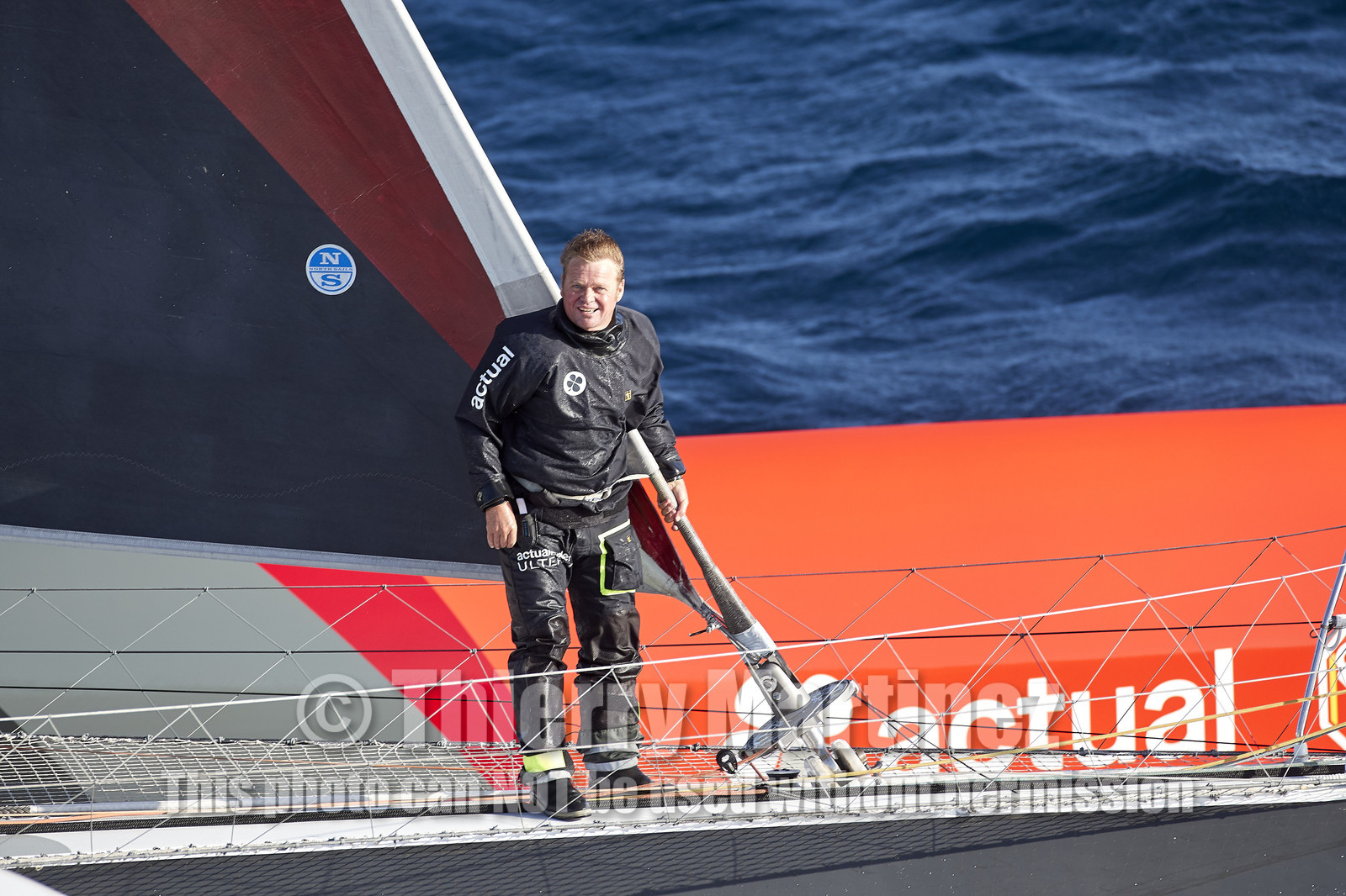 « ULTIM ACTUAL LEADER , Skipper Yves Le Blevec.