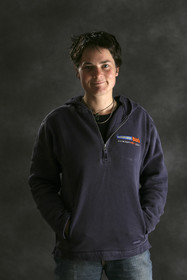 Ellen MacArthur Solo round the world record , finish(FRA)