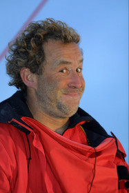 ©ThMartinez.Vendee Globe  Finish.Les Sables d'Olonne (FRA).13th February 2001..Roland Jourdain (FRA) SILL MATINES LA POTAGERE 3rd in .Single handed round the world race in 96 days 01 h 02 mn 33 seconds..Roland  alias BILOU set up the new record of distance on Open 60'.in 24h: 435,3 miles.
