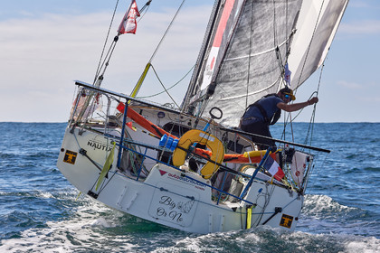 23_22292   © Thierry Martinez. LES SABLES D'OLONNE, 85 - FRANCE 25 septembre 2023.Départ MINI TRANSAT 2023. Départ du Dimanche 24 septembre retardé au Lundi 25 Sept .Les Sables d’Olonne (FRA)    Santa Cruz de la Palma ( Canaries)    St François ( Guadeloupe): 4050 NM.