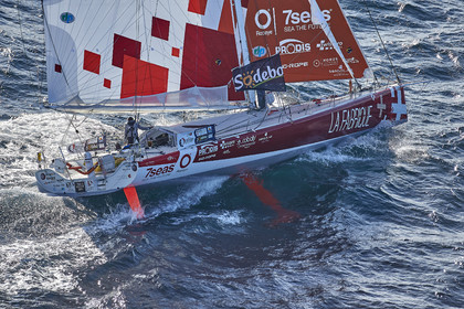 THM-16_81951_VendeeGlobeStart