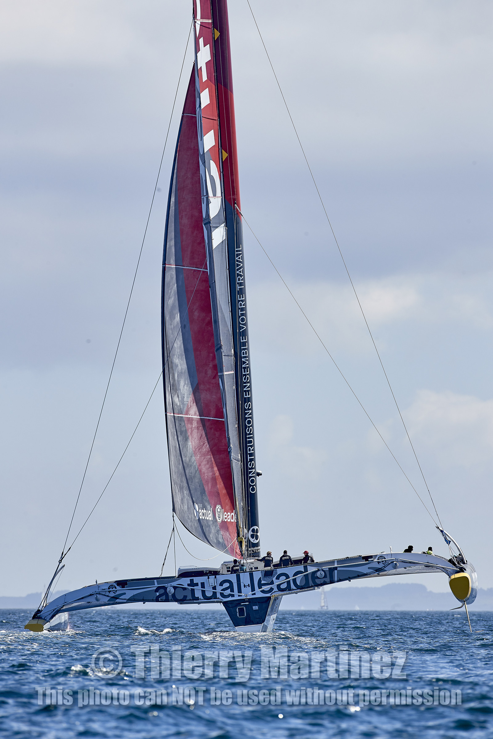 THM-19_16103_ARMEN RACE