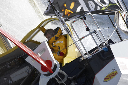 12_20313 CHEMINEES POUJOULAT ( IMOCA 60') , Skipper Bernard Stamm (SUI)