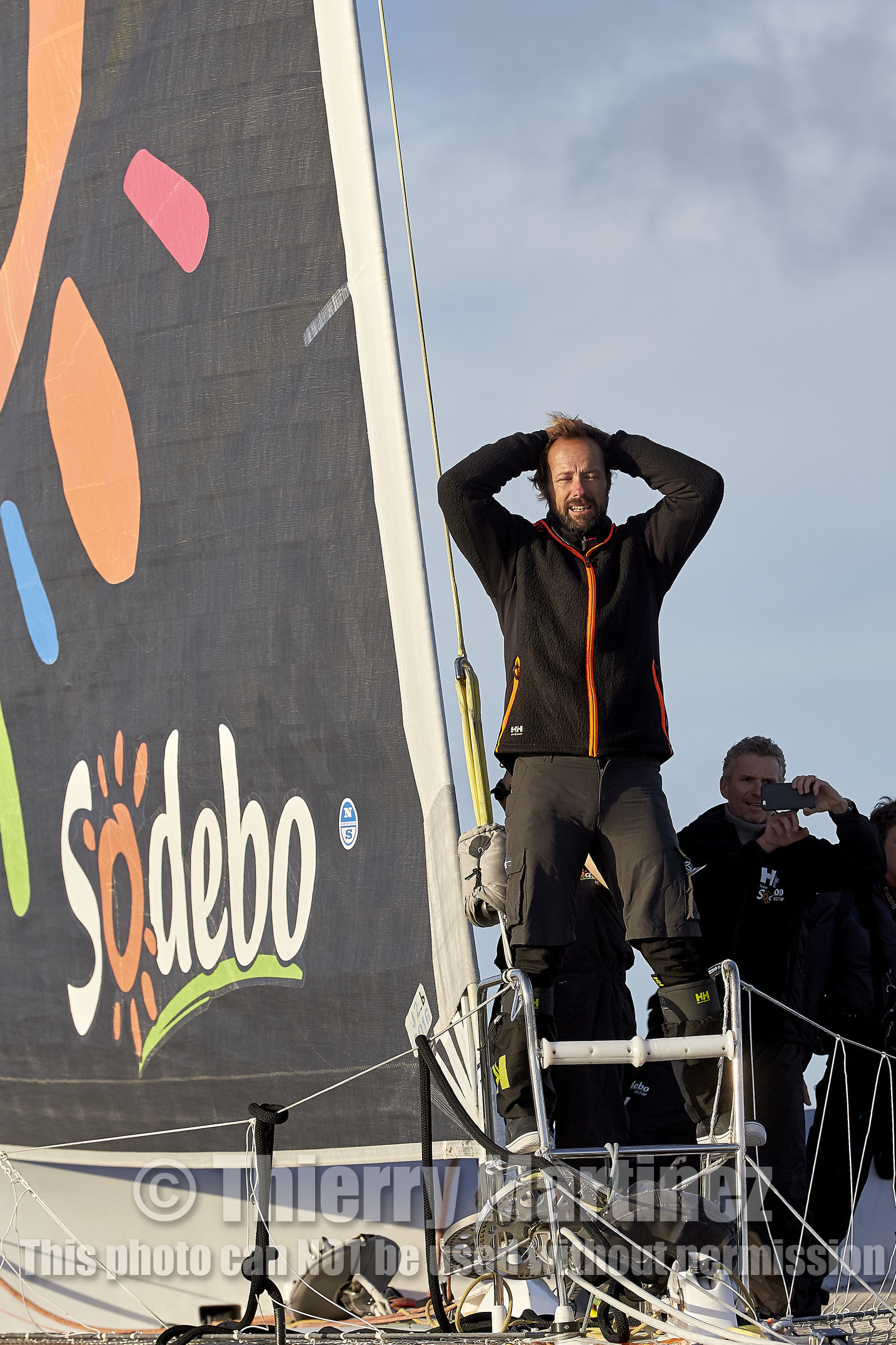 Single-handed sailing round the world record .