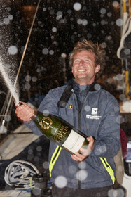 22_35142   © Thierry Martinez.ST NAZAIRE, FRANCE.07 Sept 2022.53éme édition de la Solitaire du Figaro.Arrivée de la 3éme étape , Royan    St Nazaire.Tom Laperche (Région Bretagne-CMB Performance) vainqueur de l’étape et de l’édition de la Solitaire du Figaro 2022.