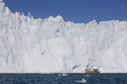 Schooner LA LOUISE sailing on west coast of Greenland.