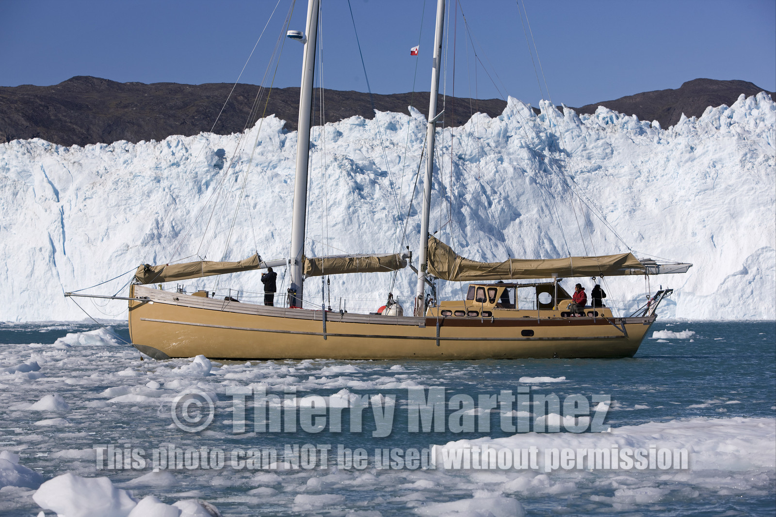 Schooner LA LOUISE sailing on west coast of Greenland.