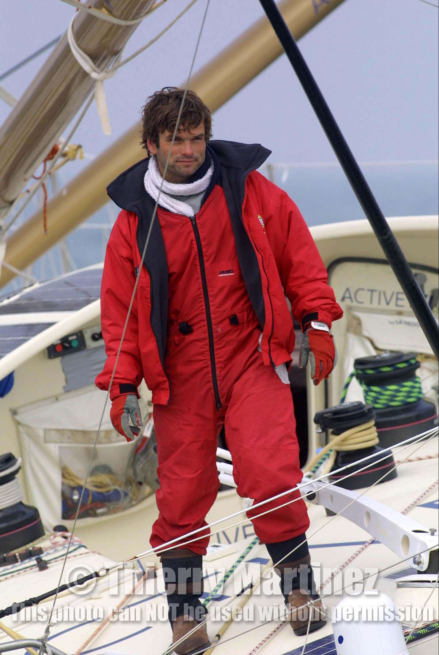 ©ThMartinez. Vendee Globe Finish.20th Feb 2001 Les Sables d'Olonne (FRA).Marc Thiercelin (FRA) ACTIVEWEAR finishing 4th in 103 days 20h 37mn 49s.