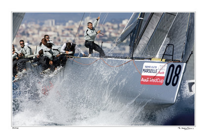 08_12003-medcup fond blanc-.jpg