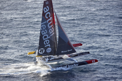 « ULTIM ACTUAL LEADER , Skipper Yves Le Blevec.