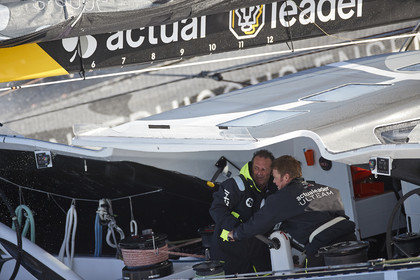 « ULTIM ACTUAL LEADER , Skipper Yves Le Blevec.