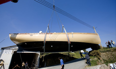 Launch of Thierry Dubois (FRA) new schooner LA LOUISE