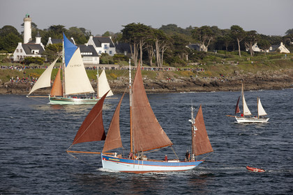 Semaine du Golfe 2015. Parade d'arrivée de la flotte.