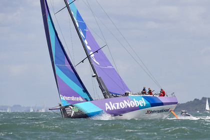 THM-17_065275_team AkzoNobel