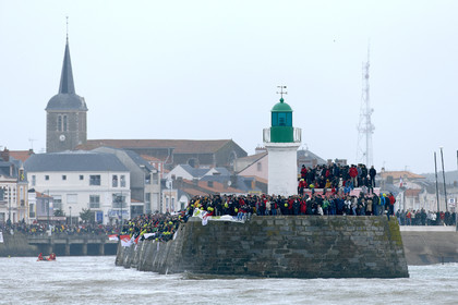2012 13 VENDEE GLOBE. Winner arrival in Les sables d'Olonne (FRA