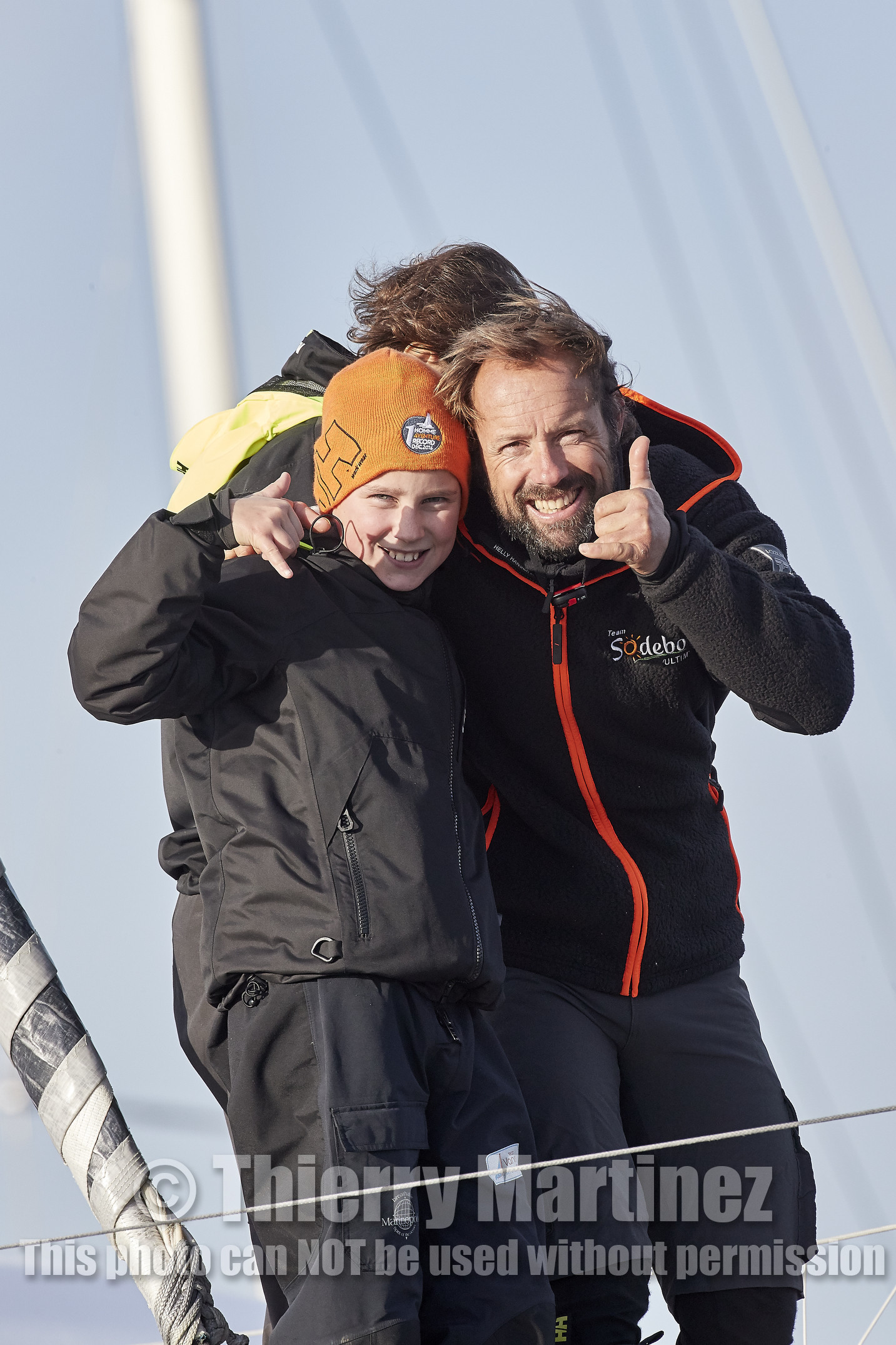 Single-handed sailing round the world record .