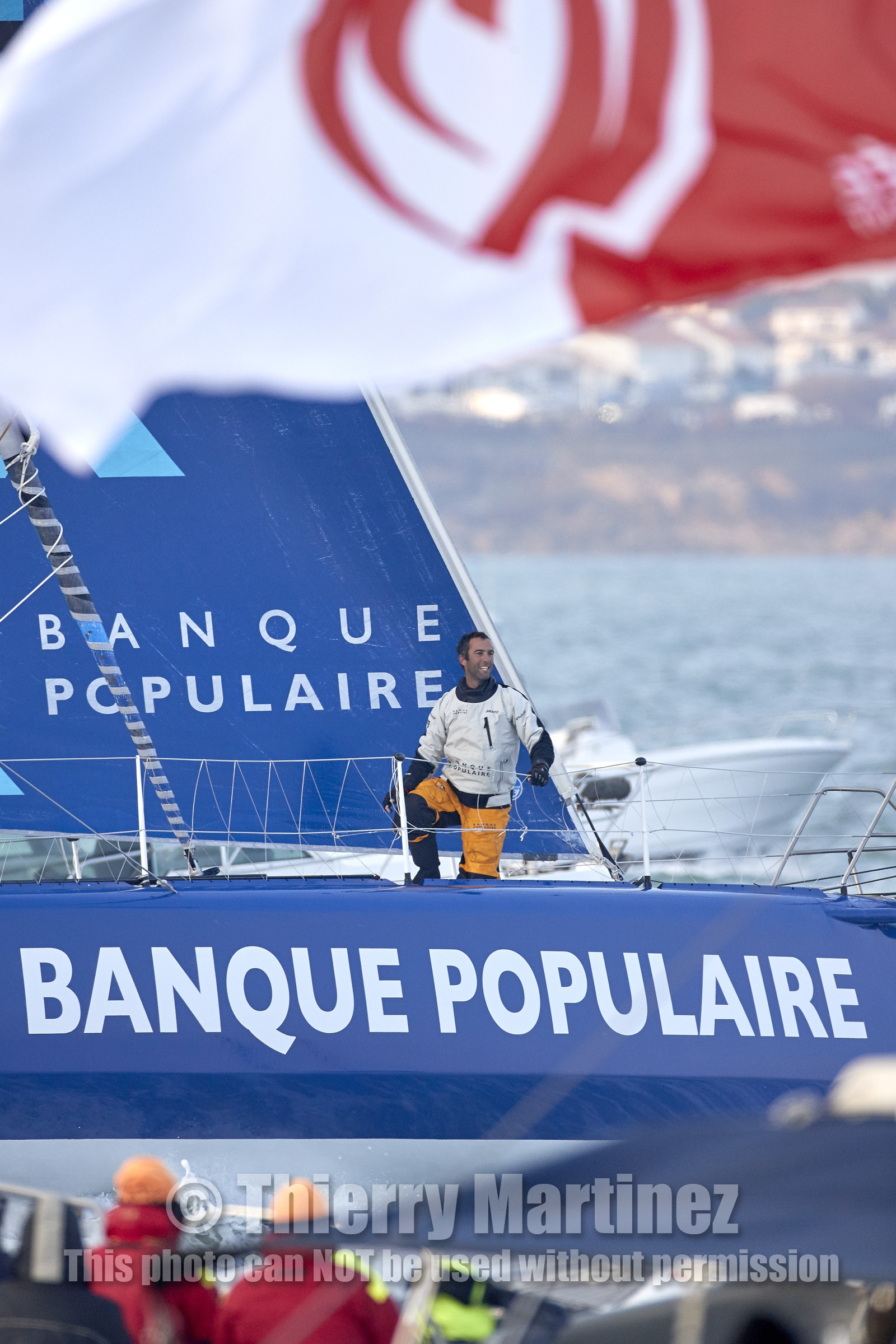 THM-17_002400_VendeeGlobeFinish