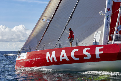 THM-15_62310_AZIMUT2016