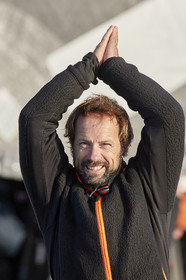 Single-handed sailing round the world record .