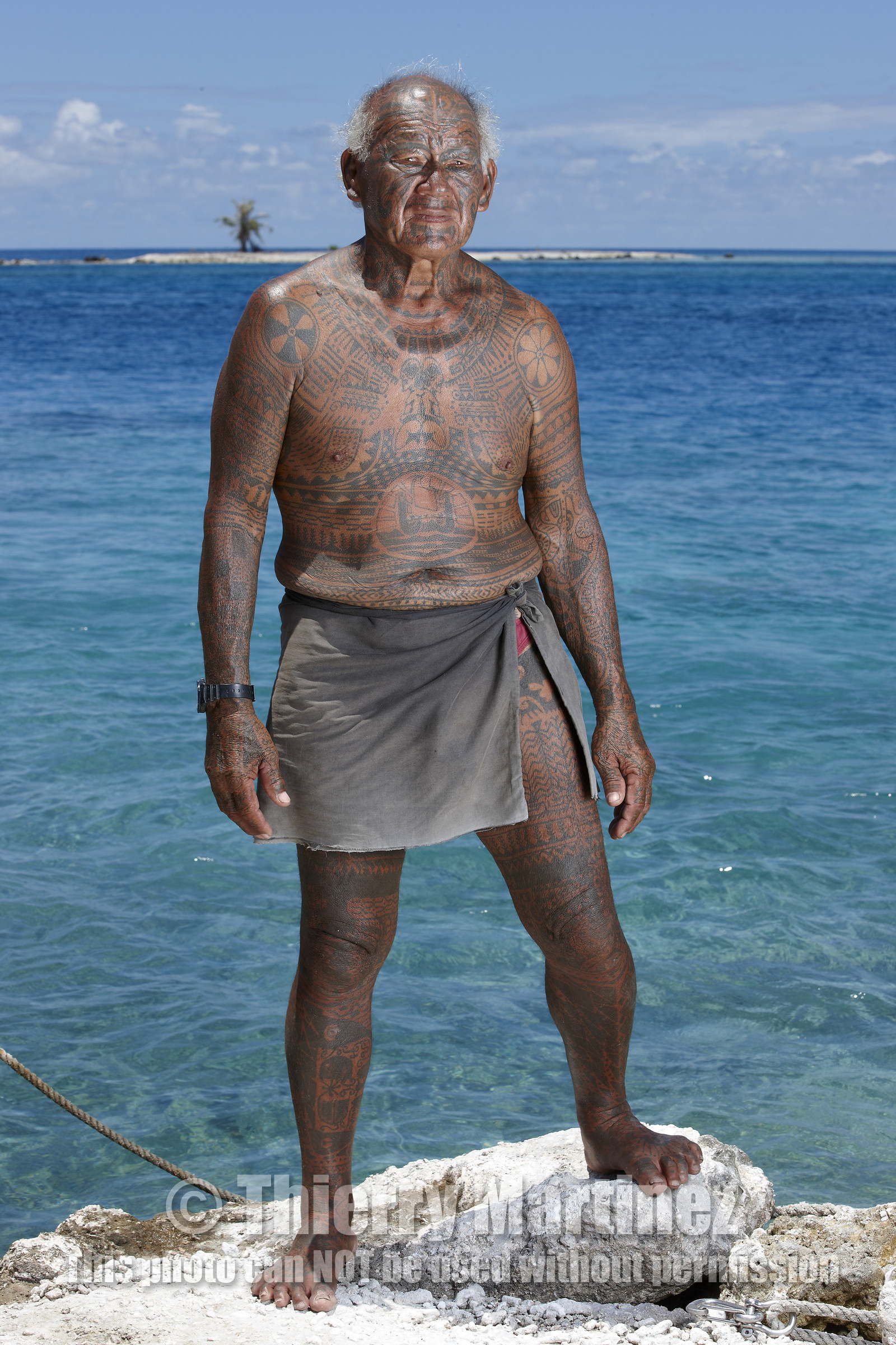 15_026828  ©ThMartinez Sea&Co.  RANGIROA - ARCHIPEL des TUAMOTU. POLYNESIE FRANCAISE .  8 Février 2015. ..HURI, pilote Taxi Boat à Rangiroa.