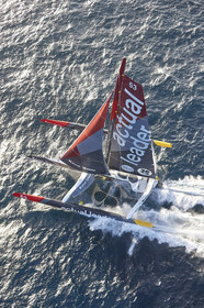« ULTIM ACTUAL LEADER , Skipper Yves Le Blevec.