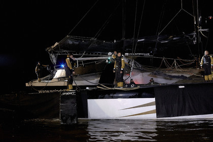 MAXI  SPINDRIFT 2 Jules Verne trophy  2015 2016 attempt.