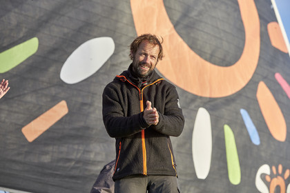 Single-handed sailing round the world record .