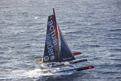 « ULTIM ACTUAL LEADER , Skipper Yves Le Blevec.