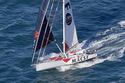 THM-20_20110_VendeeGlobeStart