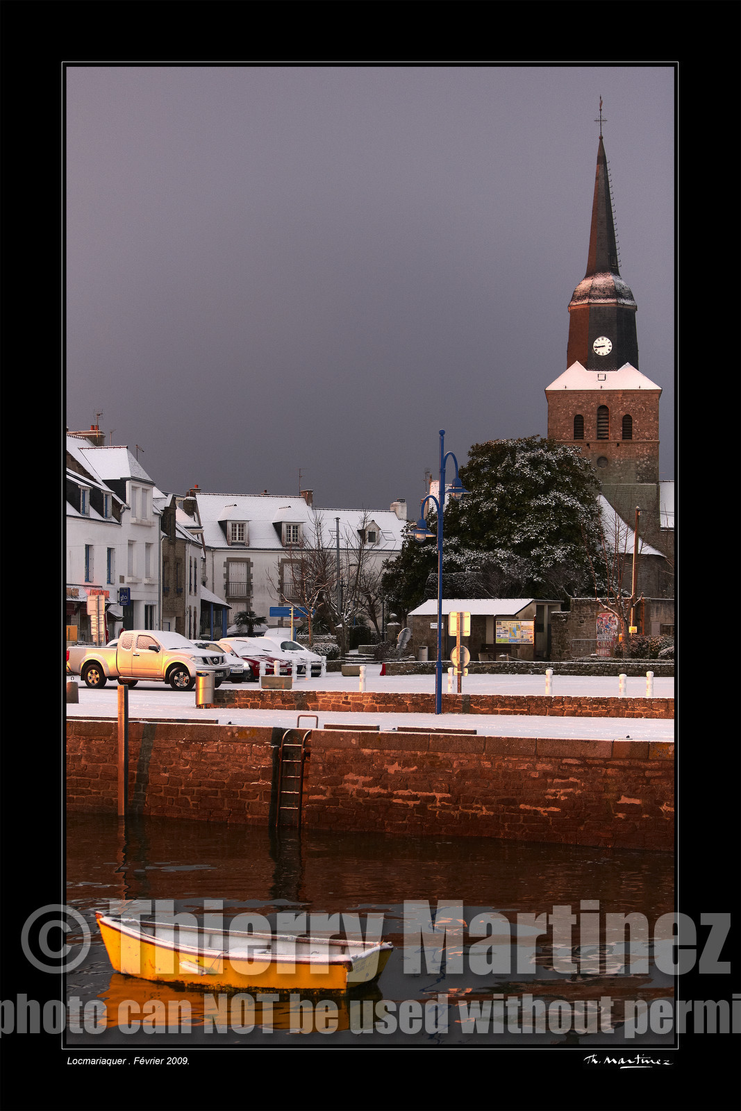 Photo disponible en tirage photo Fine Art,tirage original limités à 30 exemplaires.Chaque tirage est numéroté avec certificat d’authenticité signé.Pour choisir le format et support merci d'utiliser le caddie à coté de la photo.Formats disponibles : Tirage sur papier ( tirage seul) :  30x45 cm   40x60 cm  60x90 cm. Vous pouvez choisir le tirage avec un fond blanc ou noir , à votre convenance. Tirage sur papier contrecollé sur Dibond ( pas de bord blanc ou noir autour de l'image), avec système d'attache au dos:  30x45 cm   40x60 cm  50x75 cm  80x120cm.Tirage sur toile ( Canvas) monté sur chassis bois (pas de bord blanc ou noir autour de l'image), avec système d'attache au dos :  50x75 cm  80x120cm.Expédition ( Dans le monde entier): Colissimo (assurance) avec signature à réception. 48h pour la France métropolitaine.Il est possible de récupérer les tirages à La Galerie du Golfe (sans frais d'expèdition).Conditionnement tirages seuls: tube cylindrique renforcé + boite.