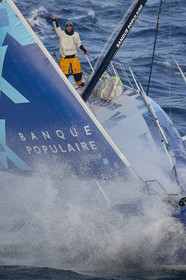 THM-17_000117_VendeeGlobeFinish