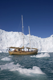 Schooner LA LOUISE sailing on west coast of Greenland.