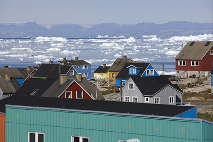 Schooner LA LOUISE sailing on west coast of Greenland.