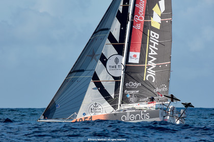 23_22824   © Thierry Martinez. LES SABLES D'OLONNE, 85 - FRANCE 25 septembre 2023.Départ MINI TRANSAT 2023. Départ du Dimanche 24 septembre retardé au Lundi 25 Sept .Les Sables d’Olonne (FRA)    Santa Cruz de la Palma ( Canaries)    St François ( Guadeloupe): 4050 NM.