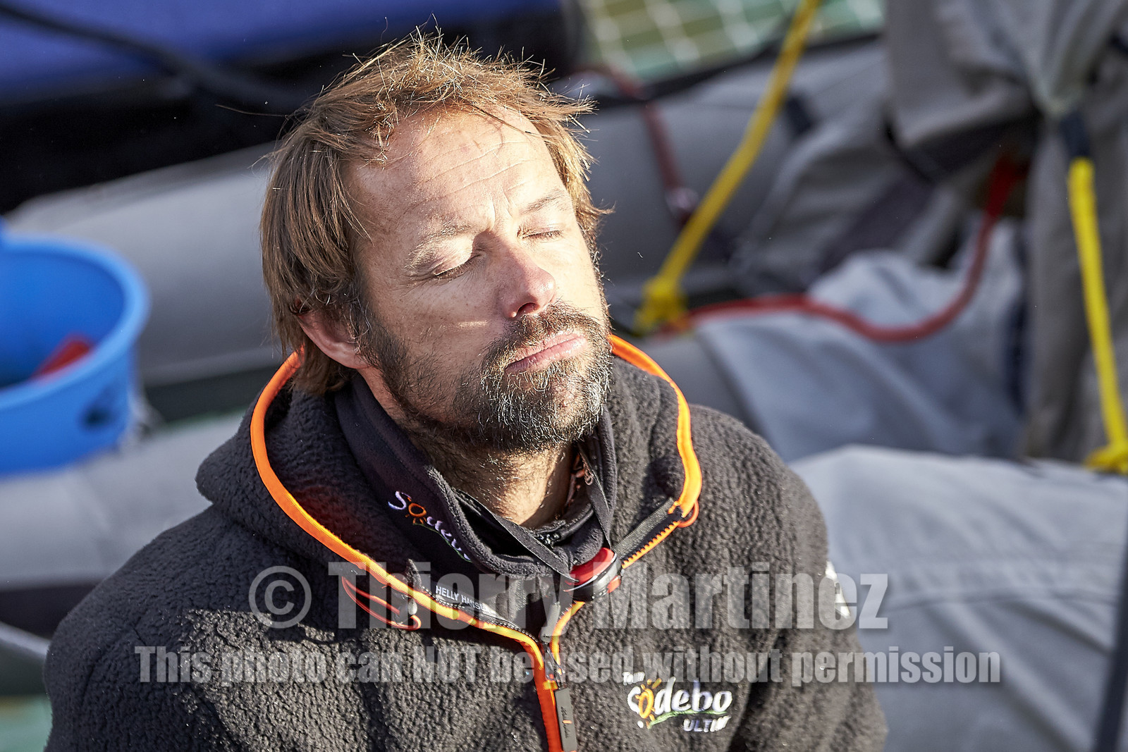 Single-handed sailing round the world record .