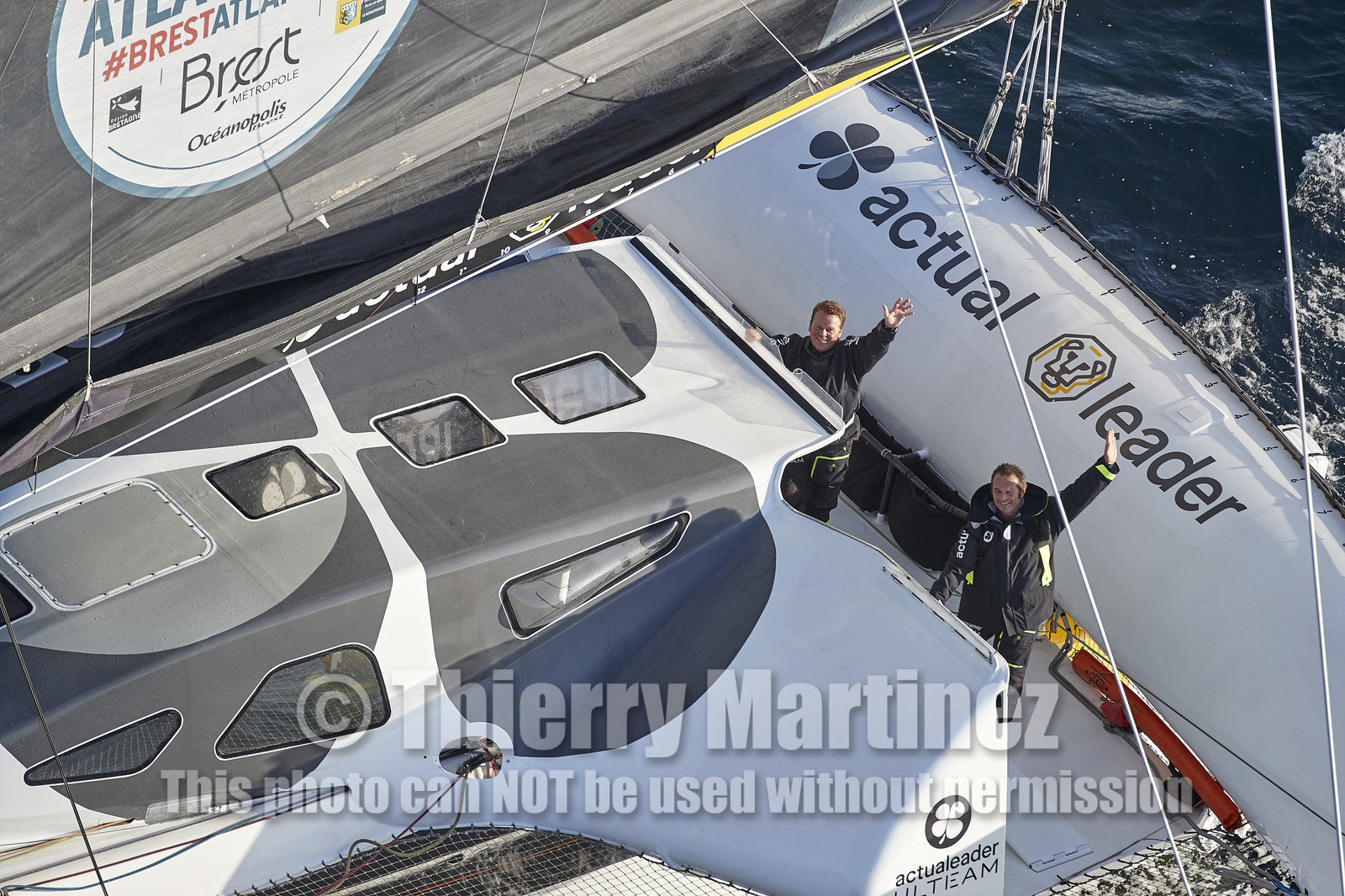 « ULTIM ACTUAL LEADER , Skipper Yves Le Blevec.