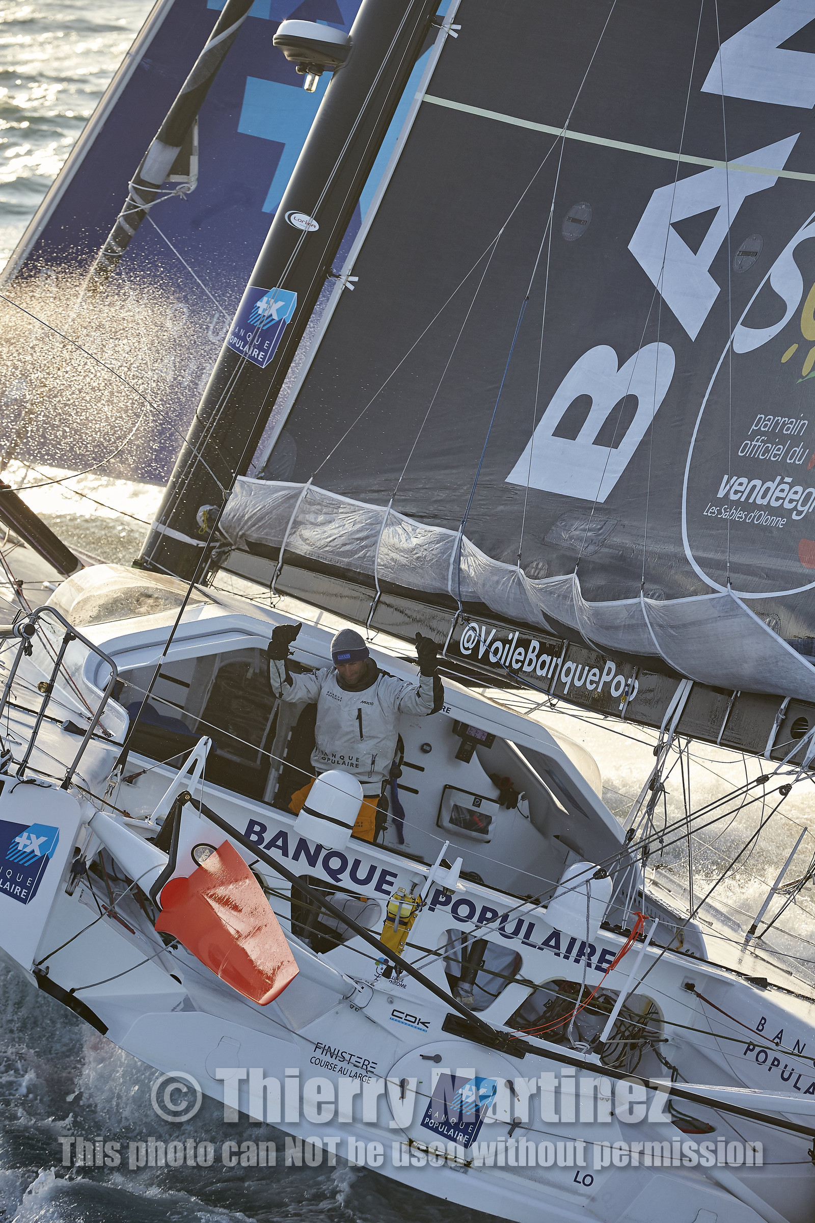 THM-17_001220_VendeeGlobeFinish