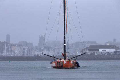 THM-15_65471_FASTNET RACE finish.