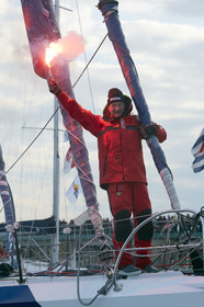 13_02549  2012 13 VENDEE GLOBE. Arrival in Les sables d'Olonne (
