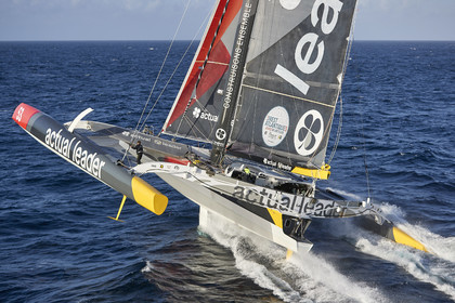 « ULTIM ACTUAL LEADER , Skipper Yves Le Blevec.