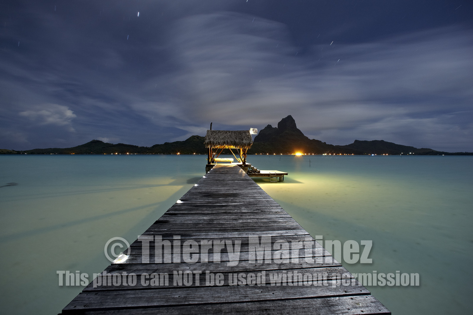 15_025825  ©ThMartinez Sea&Co.  BORA BORA - ILES SOUS LE VENT. POLYNESIE FRANCAISE .  6 Février 2015. .Moonlight photo of Bora Bora...